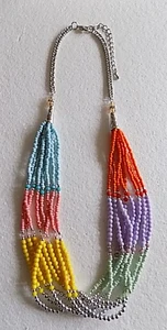 Korálkový náhrdelník barevný