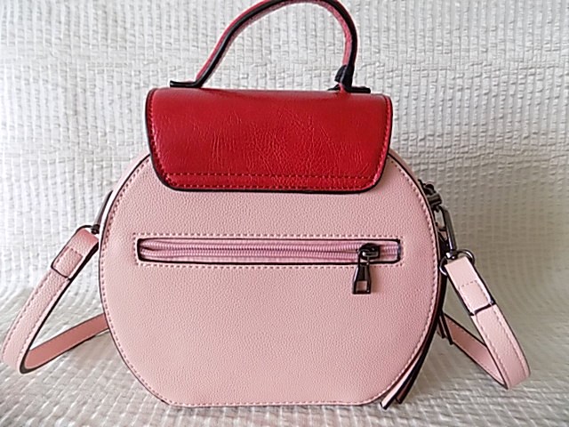 Elegantní crossbody kabelka