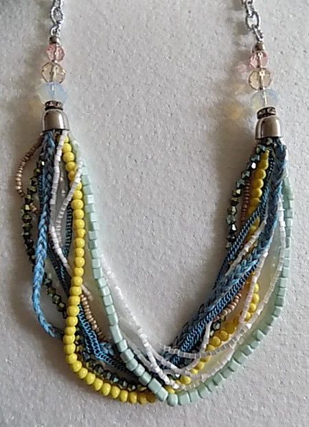 Korále vrstvené barevné