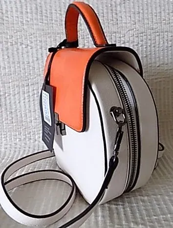 Malá crossbody kabelka béžová-oranž