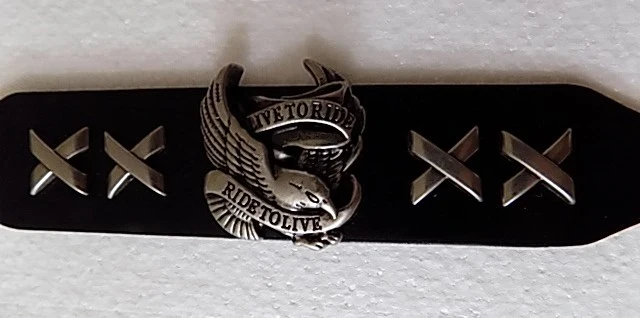 Moto náramek kožený