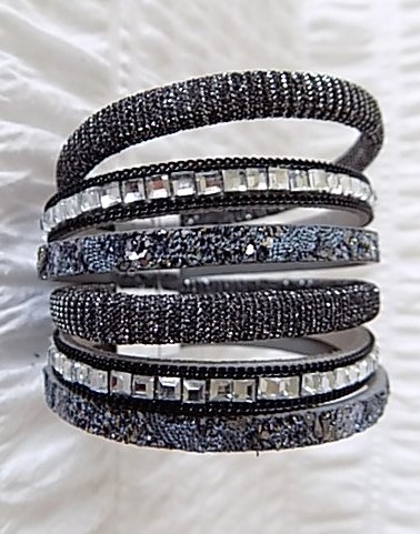 Dámský široký náramek - více barev